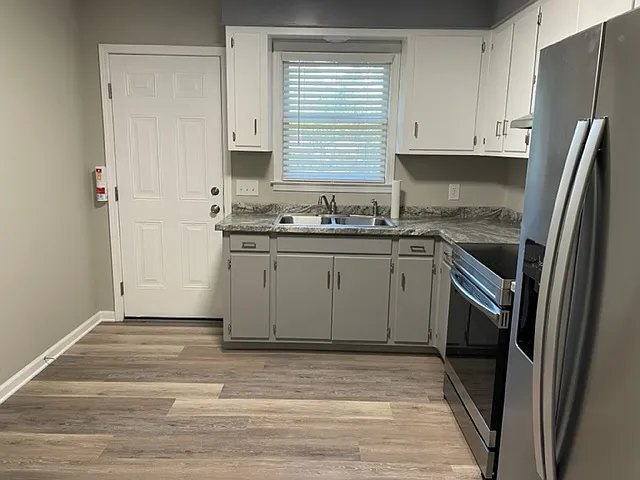2 bed, 800 sqft, $1,000 — Photo 2