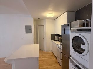 162 E 2nd St APT A, New York, NY 10009