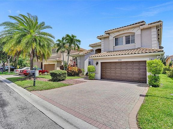 3rd image of 12164 NW 47th Manor
