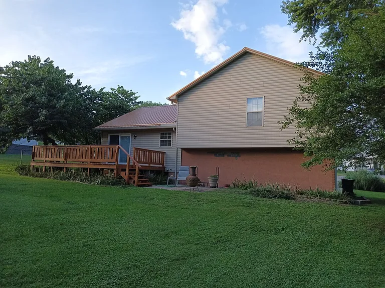 514 Nunley Dr — Photo 6