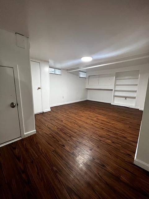 2nd image of 2420 Fuller St APT 1