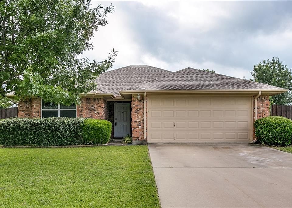 1st image of 635 Overland Dr