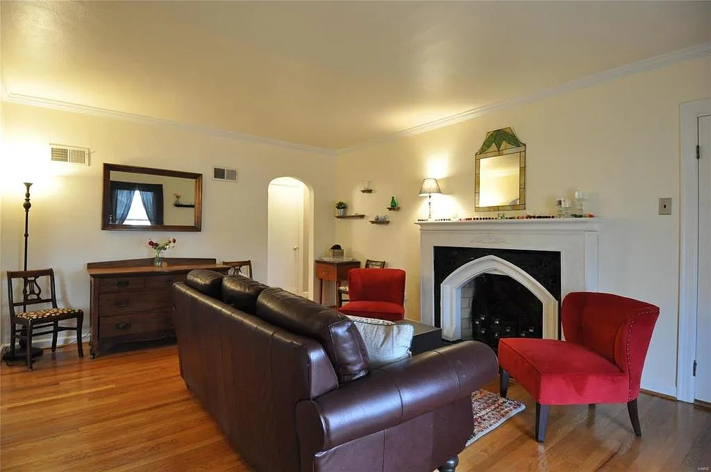 7206 Field Ave photo 1