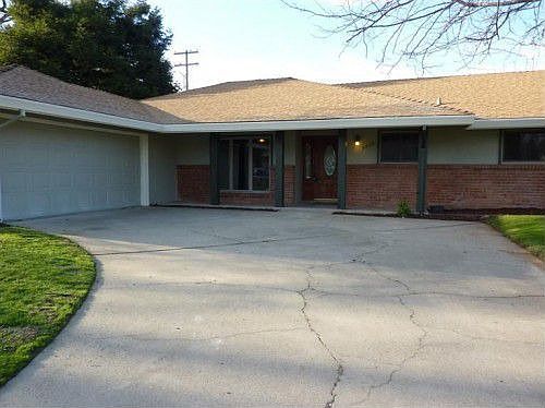 5th image of 7955 Wildridge Dr