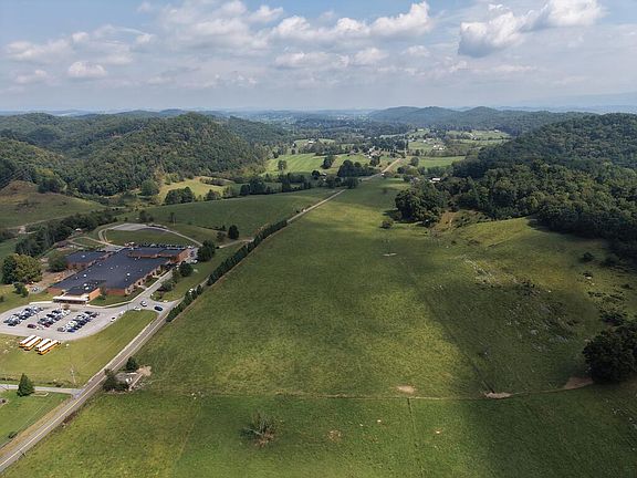3rd image of Watauga Rd