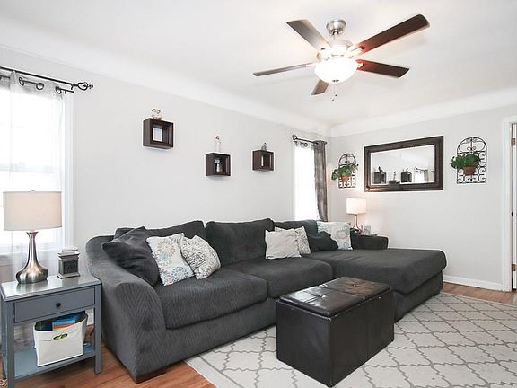 2nd image of 4047 W 163rd St