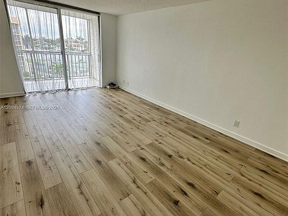 5th image of 701 Three Islands Blvd APT 414