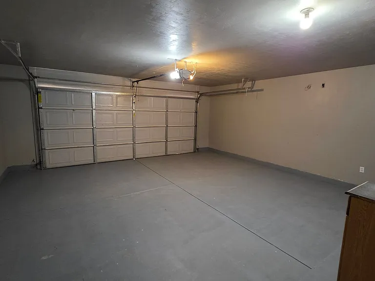 4167 E Market St — Photo 17