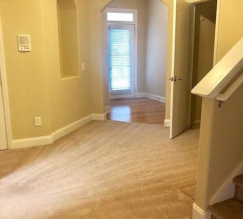 5th image of 2331 Lily Valley Dr