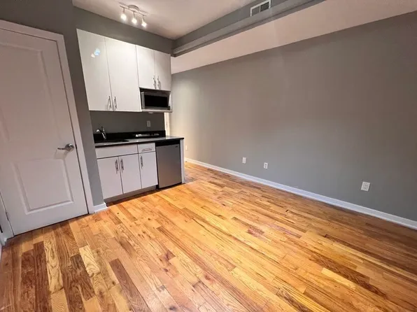531 N Budd St, Philadelphia, PA