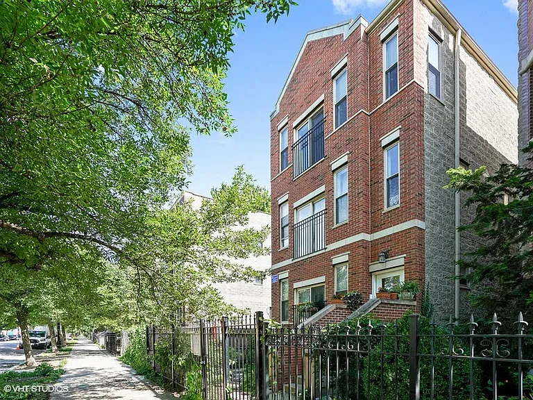 2235 W Washington Blvd — Photo 1
