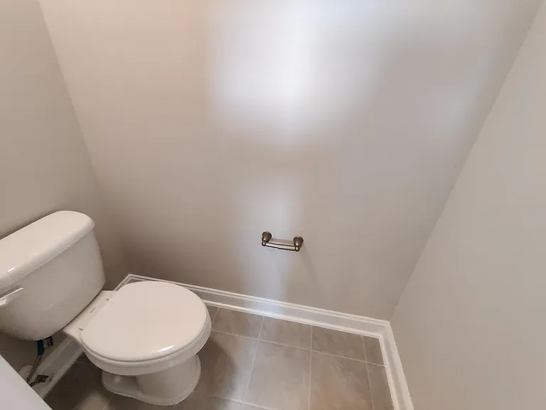 104 Wicklow Ct — Photo 11