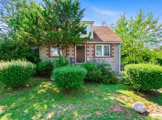 45 N Pennsylvania Ave, Colonia, NJ 07067