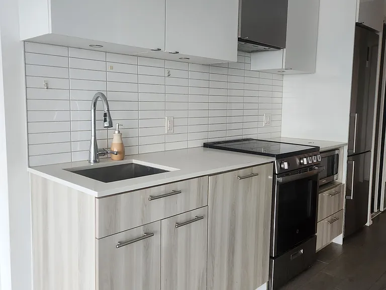 251 Jarvis St #2401 — Photo 4