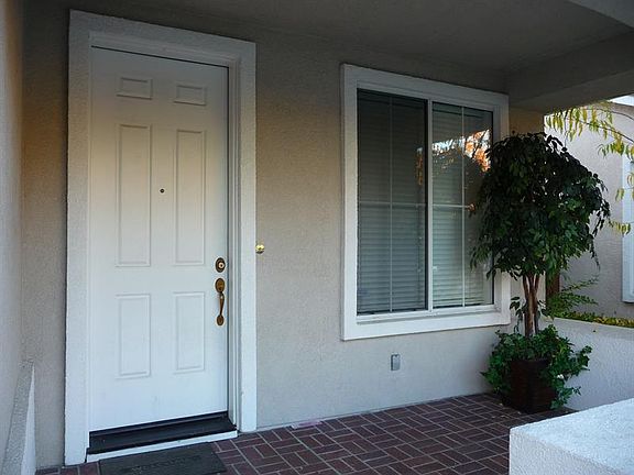 3rd image of 3295 Sandpebble Dr