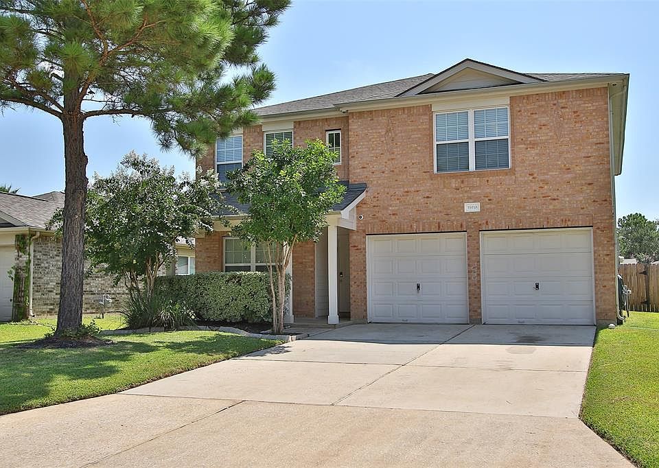 1st image of 19118 Royal Isle Dr