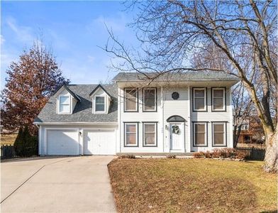 904 Paw Paw Ln, Liberty, MO, 64068