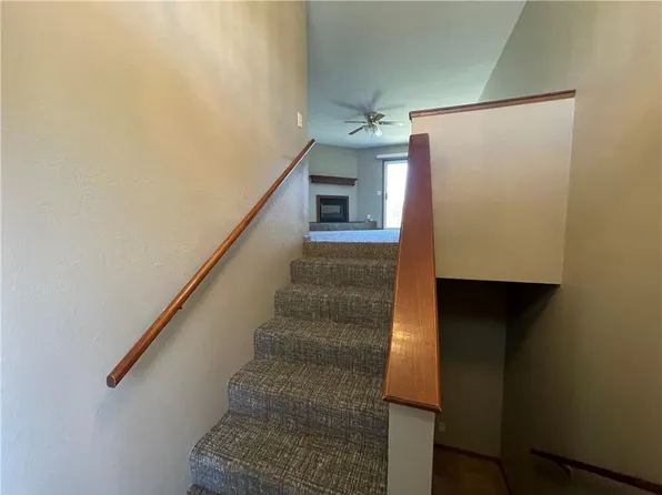 528-30 NE 107th St, Kansas City, MO 64155