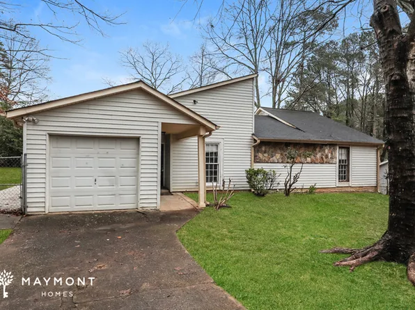 5704 Wesson Dr, Ellenwood, GA 30294