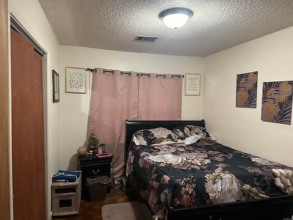 4th image of 13 E Bonnie Park Dr
