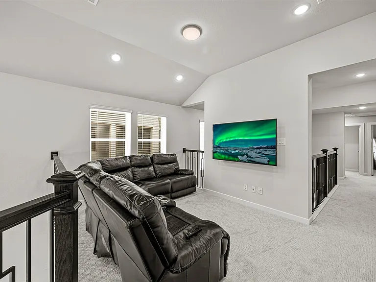 16631 Lake Austin St — Photo 14