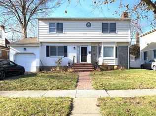 1761 Stewart Ave, New Hyde Park, NY 11040