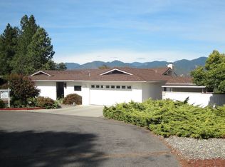 500 Sky Way, Grants Pass, OR 97527