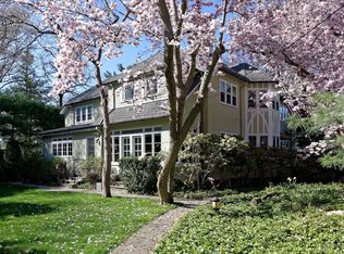 6 Plateau Cir W, Bronxville, NY 10708