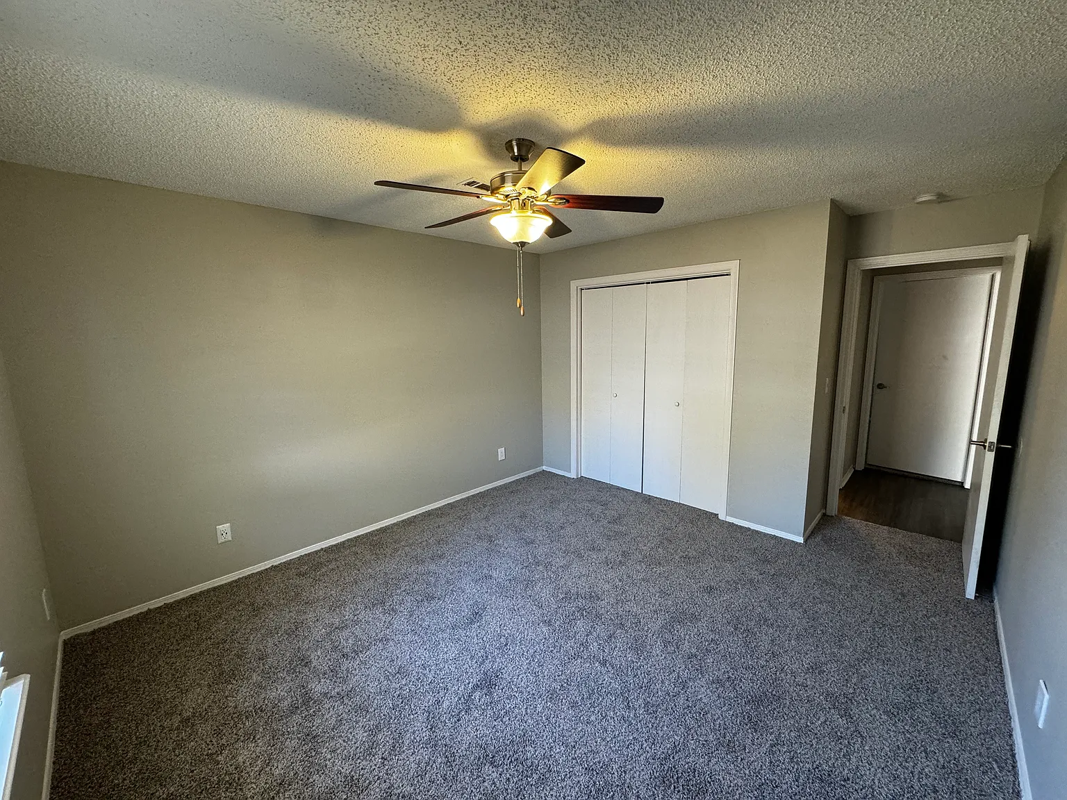 3464 W Harvard St — Photo 2