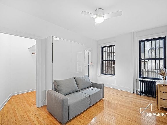 5th image of 400 Lincoln Pl APT 1G