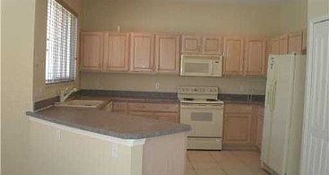 4th image of 1224 Avondale Ln