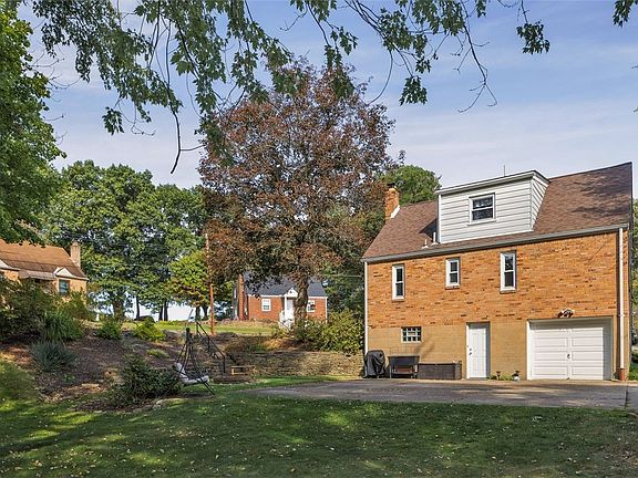5th image of 145 Lily Dr