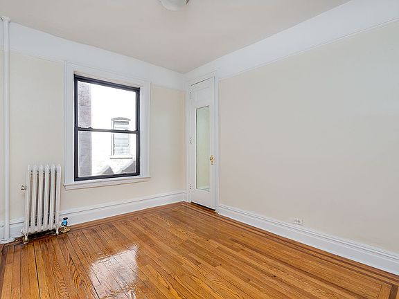 4th image of 867 W 181st St APT 4A