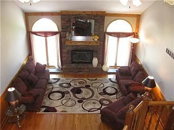 4th image of 512 NW Ambersham Dr