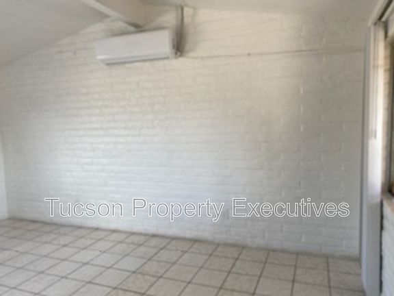 5th image of 5764 S Park Ave