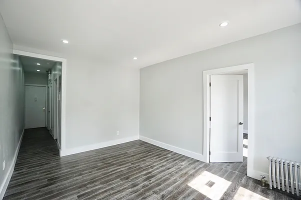 Rented by BRICK & GALO REALTY CORP | media 24