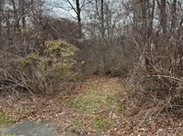 28 Tower Lane, Naugatuck, CT 06770