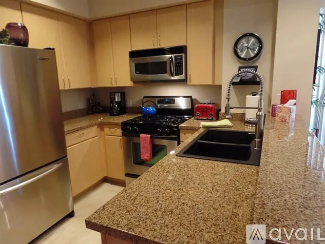 445 Island Ave — Photo 12
