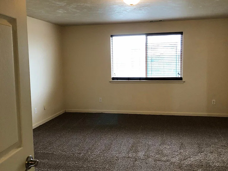 primary room 15 x 18