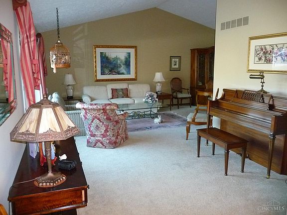 3rd image of 5949 Cleves Warsaw Rd