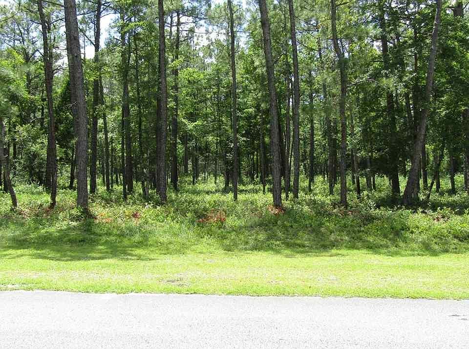 1st image of 66 Pinewood Dr