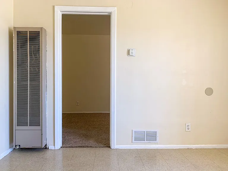 One Bedrooms near VA Hospital — Photo 15