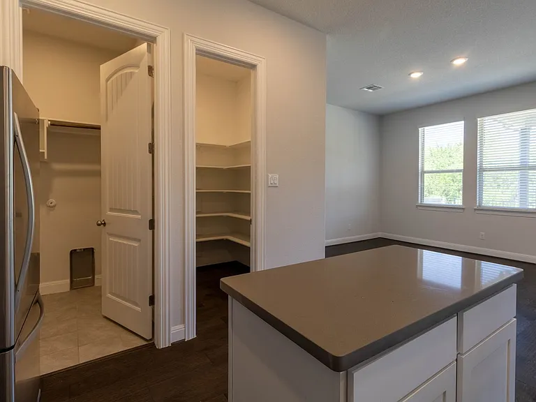 19337 Pilton Dr — Photo 20