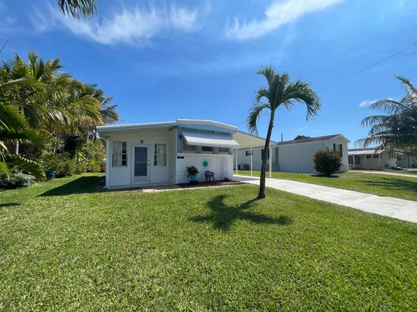 8351 SE Skylark Avenue, Hobe Sound, FL 33455