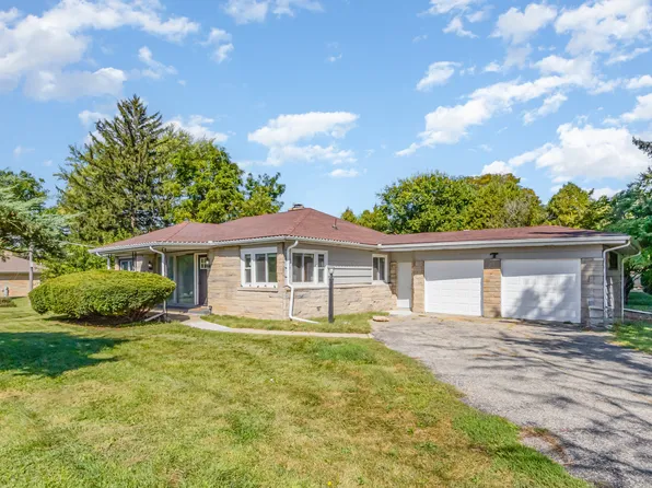 2535 Caton Farm Rd, Joliet, IL 60435