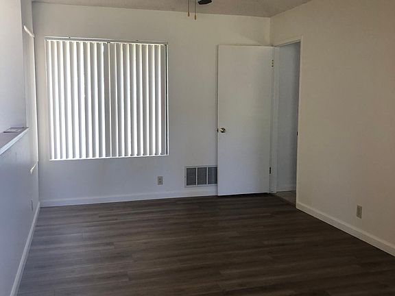 3rd image of 713 Via Esmeralda