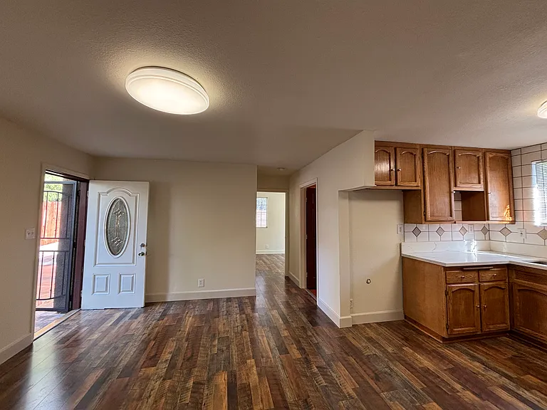12646 N Ralston Ave — Photo 7