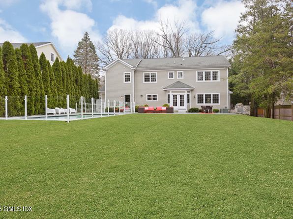 24 Nimitz Pl, Old Greenwich, CT 06870