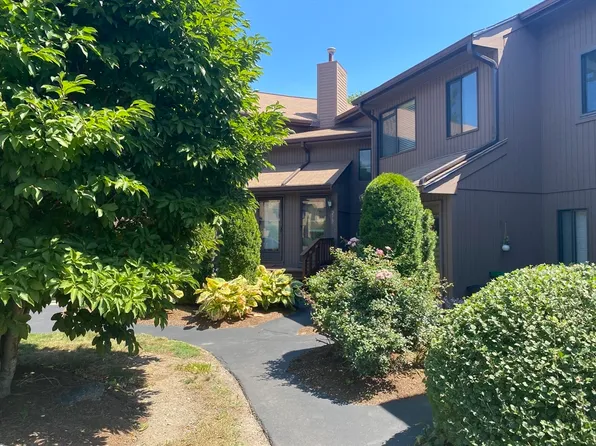 215 Trailside Way #215, Ashland, MA 01721