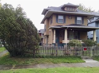 38 McKinster St, Rochester, NY 14609